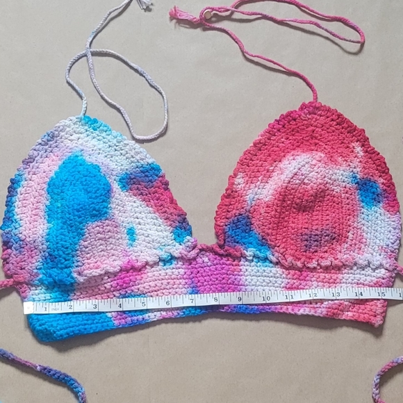 Crochet bikini top - Picture 2 of 3